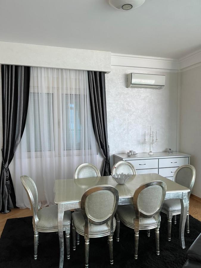 Apartman Staklena Kula Apartment บุดวา ภายนอก รูปภาพ